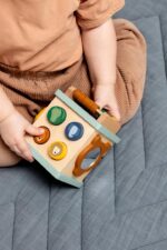 Jucărie din lemn - Cub de activități, dimensiune mică, TRIXIE - imagine 2