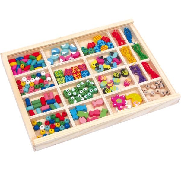 Set de mărgele de înșirat în cutie de lemn, SMALL FOOT